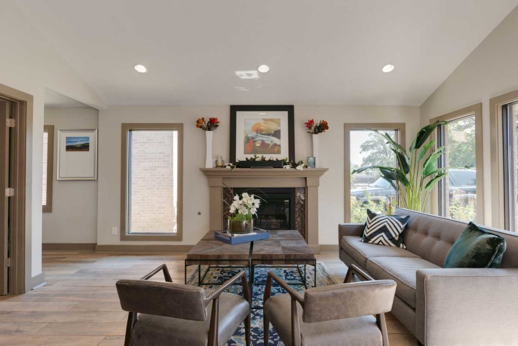 Villa West Apartments Bryan College Station, TX; near Texas A&M University; shuttle to campus; pet friendly one and two bedroom apartment homes